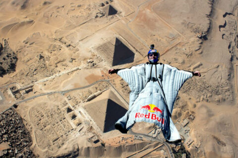 skydive in egypt at the pyramids of giza
