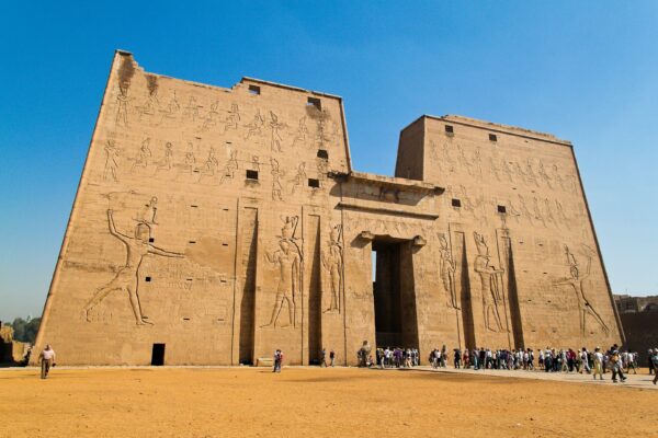 Egypt Tour Package 14 Days, Giza, Aswan, Abu Simbel, Kom Ombo, Edfu, Esna, Luxor & Cairo